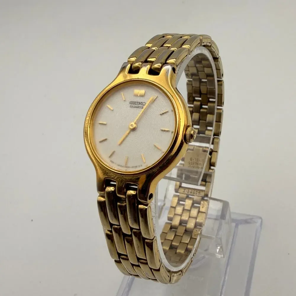 Elegant Vintage Seiko Ladies Gold-Tone Quartz Dress Watch Working New Battery